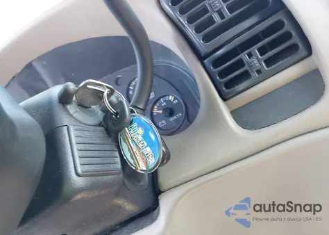 2004 Chevrolet Astro из США, поврежденный, VIN 1GNDM19X14B115557